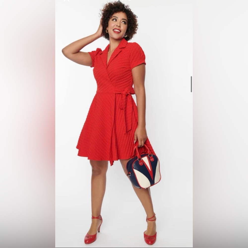 Unique Vintage Red Textured Houndstooth Wrap Dress - Size 2X/18